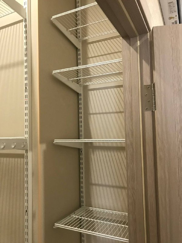 Белая двухсторонняя гардеробная, ~1,5×1,5 м, фото 3