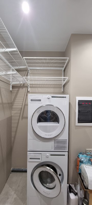 Белая П-образная постирочная, ~2,4×1,8 м, фото 2