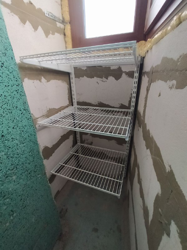 Белая прямая кладовка, фото 1
