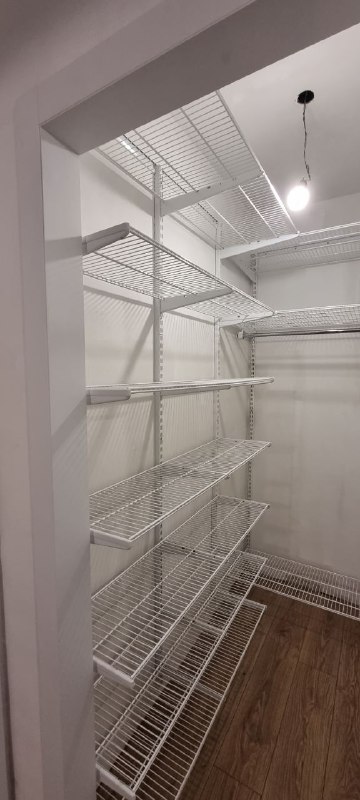 Белая угловая гардеробная, ~1,2×2 м, фото 2
