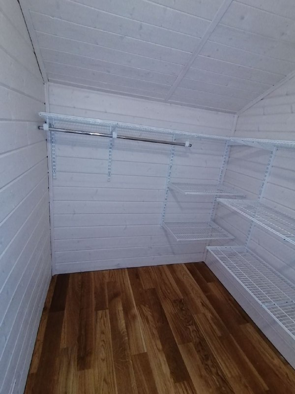 Белая угловая гардеробная, ~1,8×2,1 м, фото 1