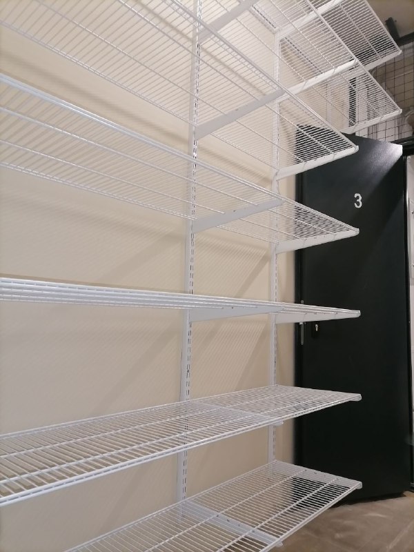 Белая угловая гардеробная, ~2,4×1,8 м, фото 2
