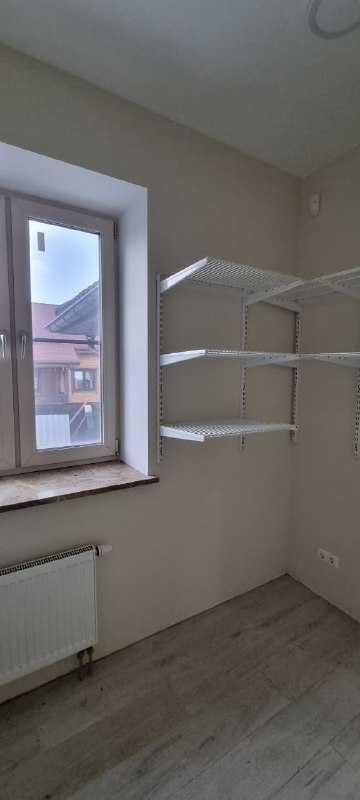 Белая угловая гардеробная, ~1,9×2,7 м, фото 2