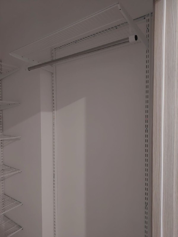 Белая угловая гардеробная, ~1,2×1,6 м, фото 2