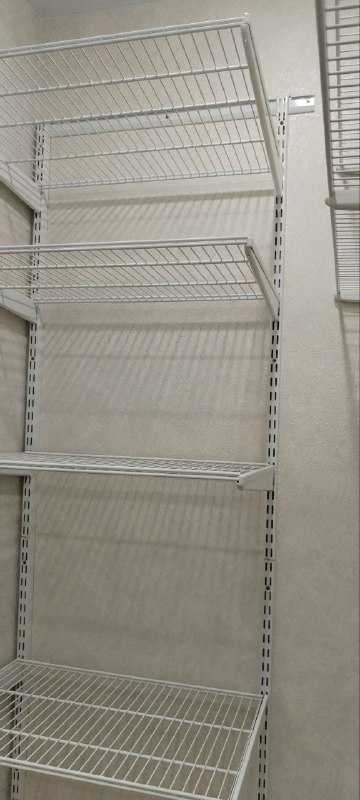 Белая угловая гардеробная, ~1,2×1,3 м, фото 1