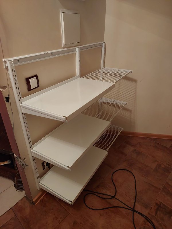 Белая угловая гардеробная, ~1,5×1,6 м, фото 2