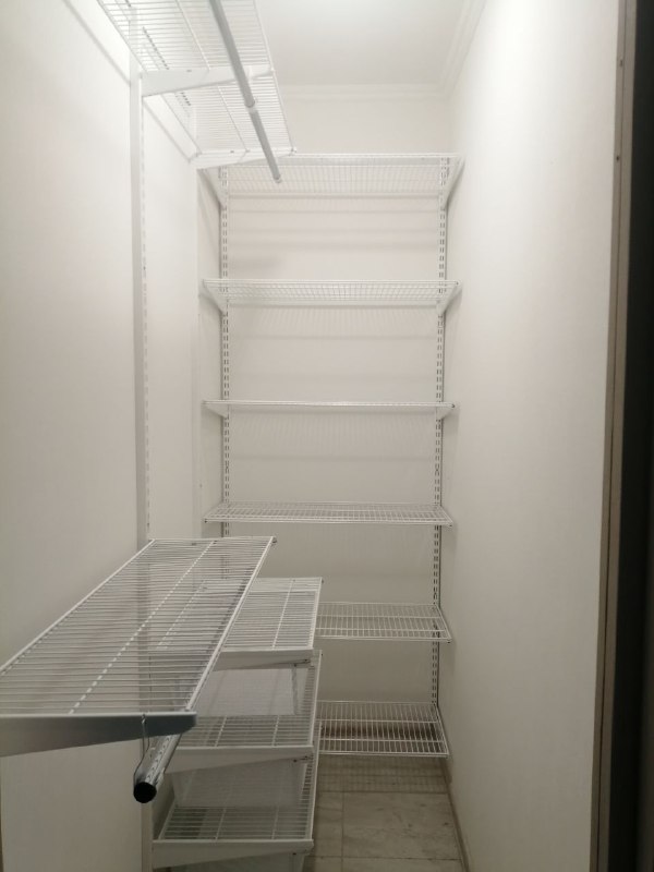 Белая угловая гардеробная, ~1,2×2,2 м, фото 2