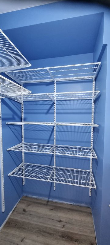 Белая угловая гардеробная, ~1,3×1,7 м, фото 2