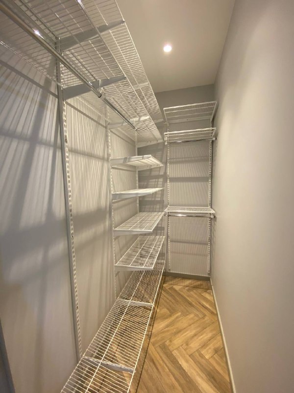 Белая угловая гардеробная, ~1,2×2 м, фото 2