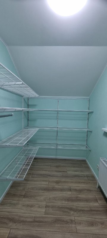 Белая угловая гардеробная, ~1,8×2,4 м, фото 2