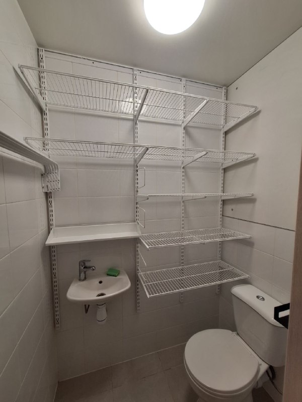 Белая угловая гардеробная, ~1,6×1,5 м, фото 1