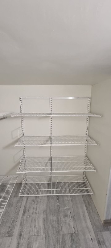 Белая угловая гардеробная, ~2,7×1,8 м, фото 2