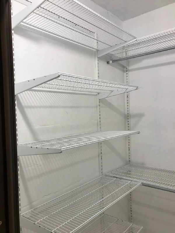 Белая угловая гардеробная, ~1,8×1,3 м, фото 2