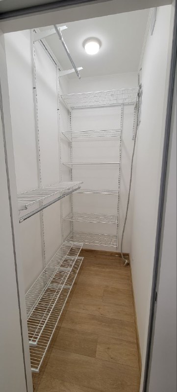 Белая угловая гардеробная, ~1,8×1,5 м, фото 3