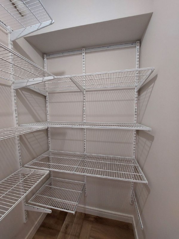 Белая угловая гардеробная, ~1,4×1,8 м, фото 2