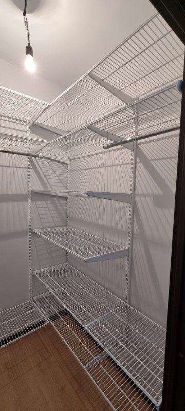Белая угловая гардеробная, ~1,2×1,9 м, фото 2