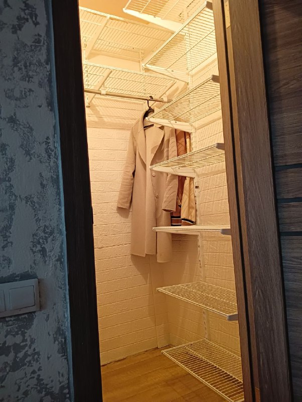 Белая угловая гардеробная, ~1,2×1,6 м, фото 2