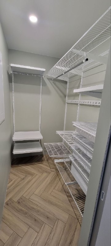 Белая угловая гардеробная с полками для обуви, ~1,3×2,1 м, фото 2