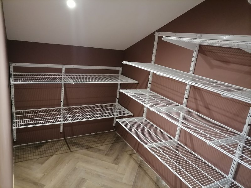 Белая угловая постирочная, ~1,8×2,4 м, фото 2