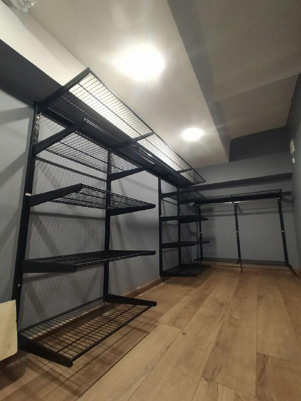 Чёрная угловая гардеробная, ~3×2,4 м, фото 3