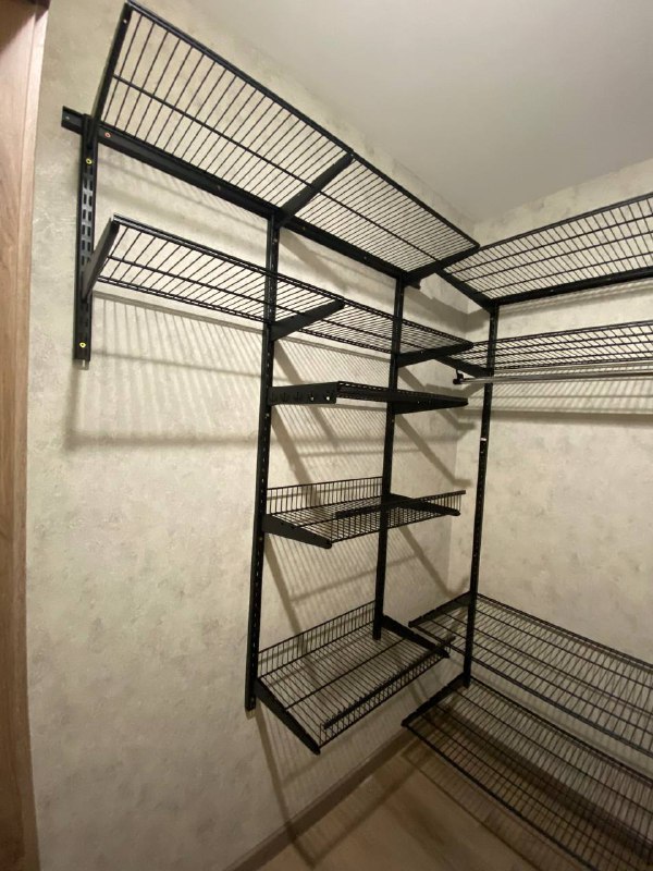Чёрная угловая гардеробная, ~1,8×2,1 м, фото 2