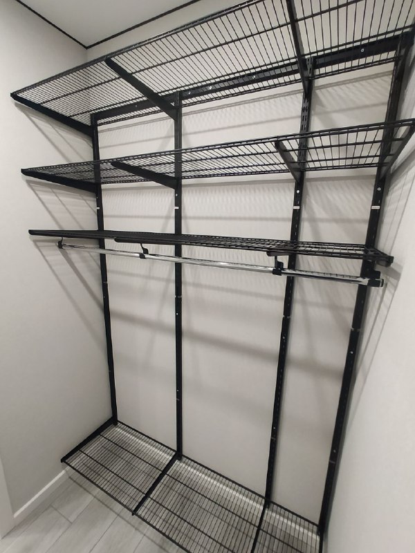 Чёрная угловая гардеробная, ~2×1,2 м, фото 1