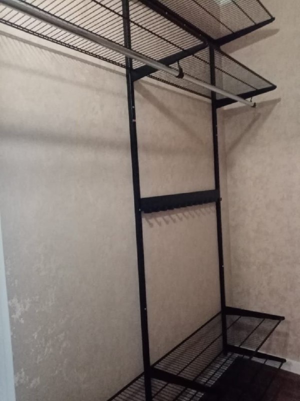 Чёрная угловая гардеробная, ~1,8×2,2 м, фото 5