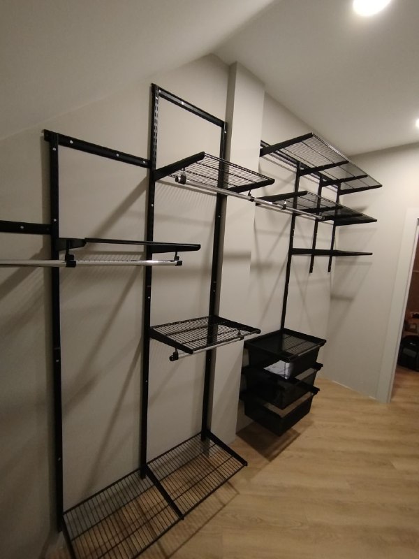 Чёрная угловая гардеробная, ~3×2,5 м, фото 1