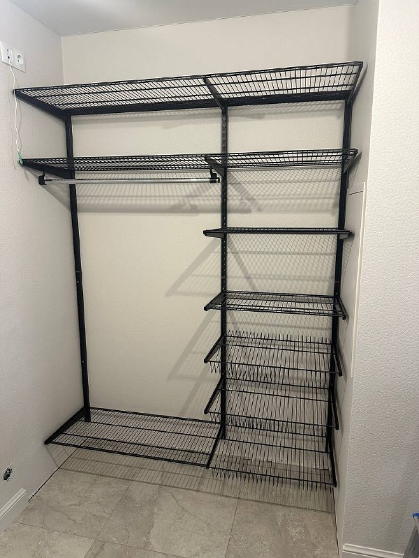 Чёрная угловая гардеробная, ~2,7×1,8 м, фото 2