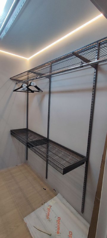 Чёрная угловая гардеробная, ~1,5×2,1 м, фото 1