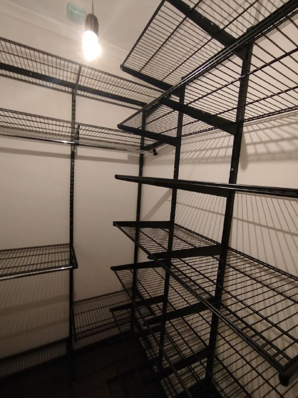 Чёрная угловая гардеробная, ~1,3×2,1 м, фото 3