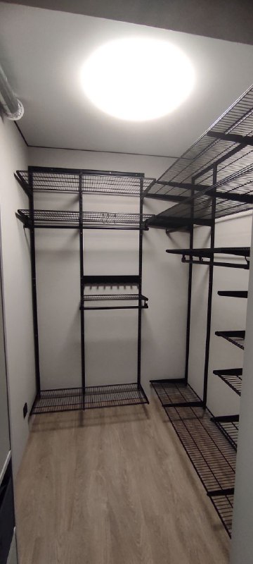 Чёрная угловая гардеробная, ~1,8×2 м, фото 1