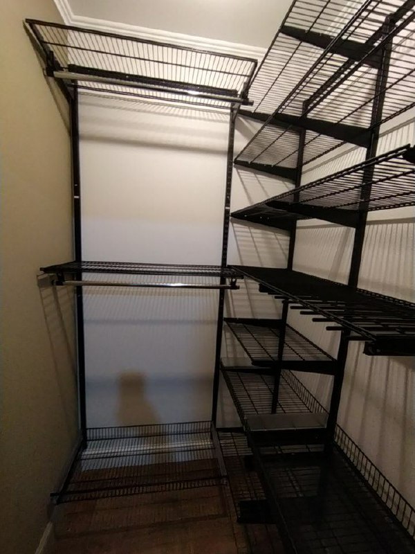 Чёрная угловая гардеробная, ~1,2×1,9 м, фото 1