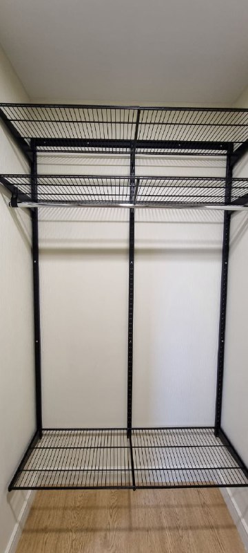 Чёрная угловая гардеробная, ~1,5×2 м, фото 2