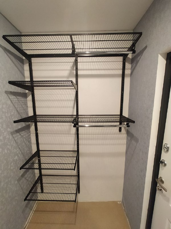 Чёрная угловая гардеробная, ~1,5×1,3 м, фото 1