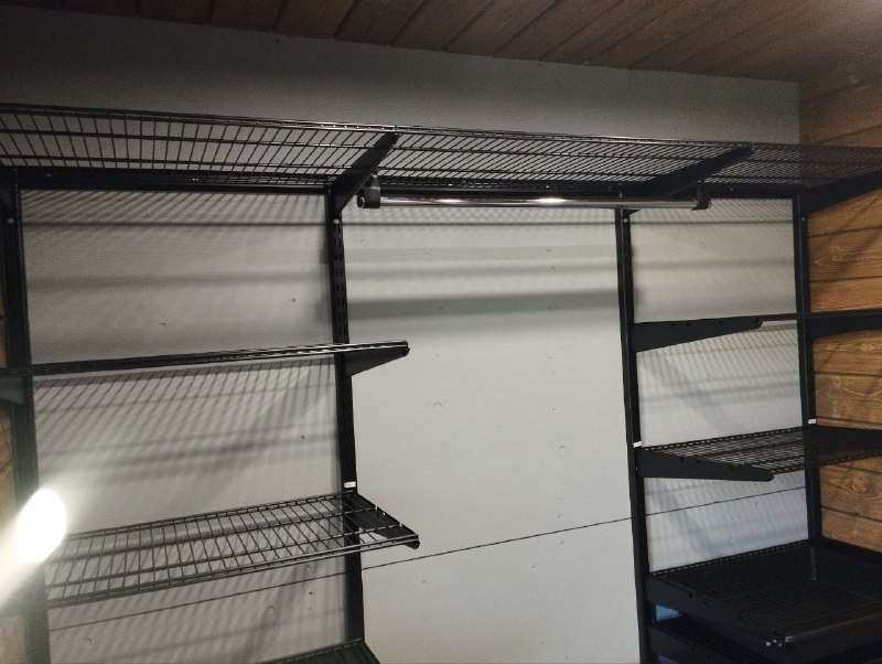 Чёрная угловая гардеробная с подсветкой, ~1,9×0,8 м, фото 2