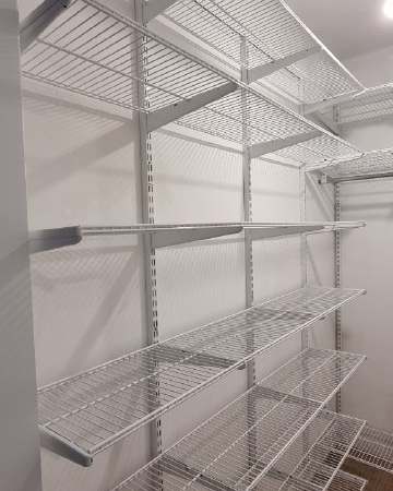 Белая П-образная гардеробная, ~2×2,5 м, фото 1