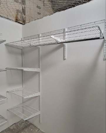 Белая П-образная гардеробная, ~1,6×2,2 м, фото 3