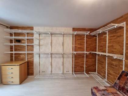 Белая П-образная гардеробная, ~4,2×3 м, фото 1