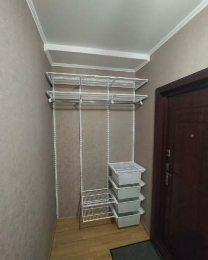 Белая система в прихожую с полками для обуви, фото 1