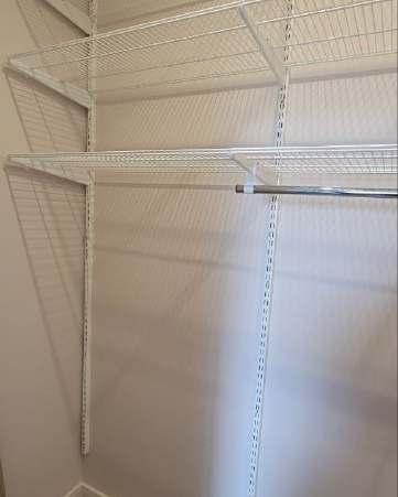 Белая угловая гардеробная, ~1,2×2,2 м, фото 1