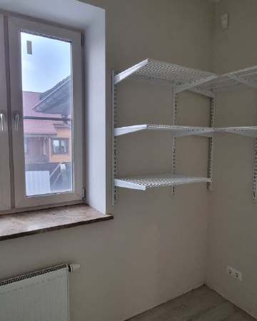 Белая угловая гардеробная, ~1,9×2,7 м, фото 2