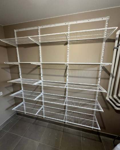 Белая угловая гардеробная, ~2,2×2,4 м, фото 1