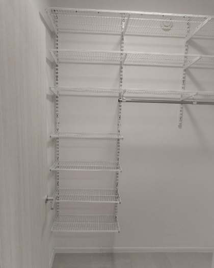 Белая угловая гардеробная, ~2×1,3 м, фото 2