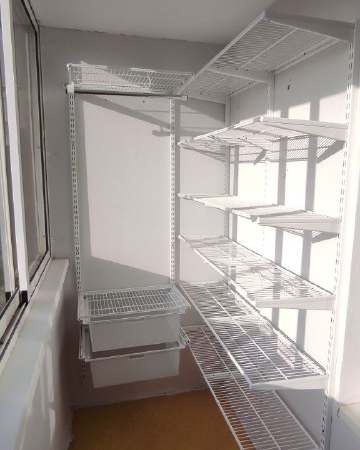 Белая угловая гардеробная, ~1,3×2 м, фото 1