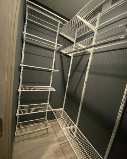 Белая угловая гардеробная, ~2,1×1,5 м, фото 1