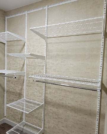 Белая угловая гардеробная, ~1,8×2,4 м, фото 2