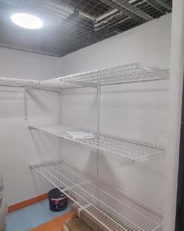 Белая угловая гардеробная, ~1,5×2,2 м, фото 2