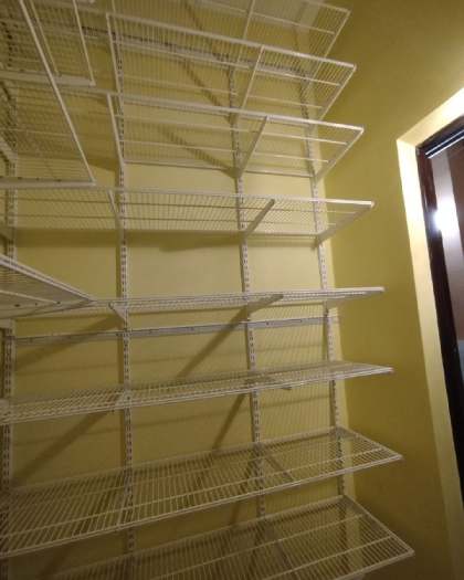 Белая угловая гардеробная, ~1,8×1,5 м, фото 3