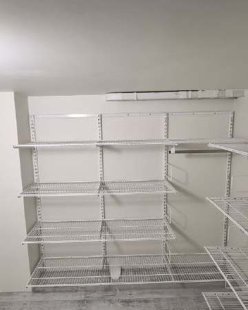 Белая угловая гардеробная, ~2,7×1,8 м, фото 1